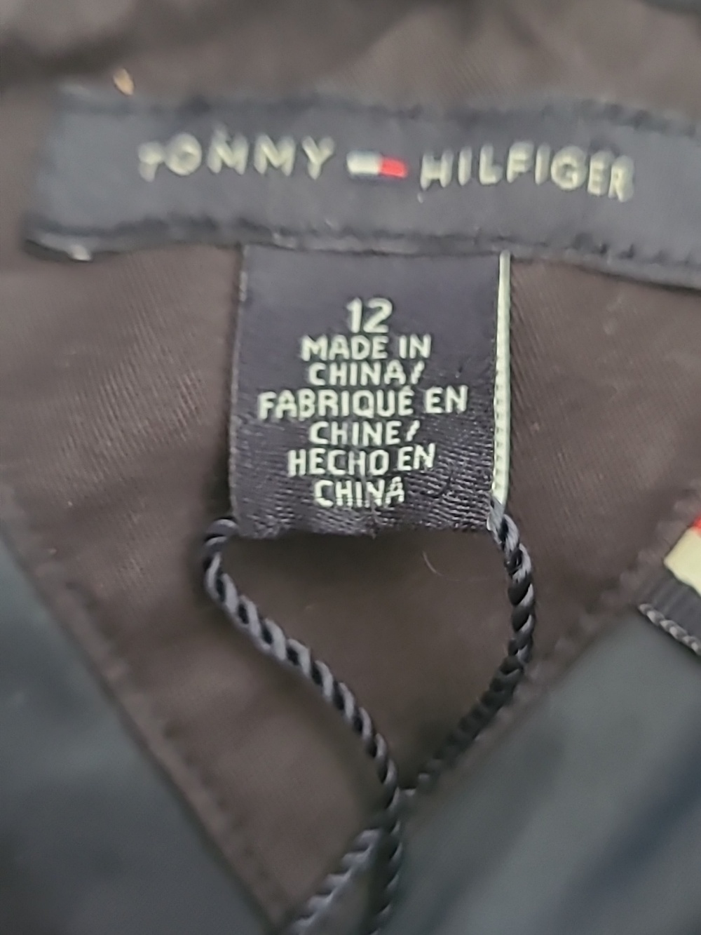Tommy Hilfiger Navy Blue Boys Winter Vest Size 12.  Like New - Picture 4 of 5